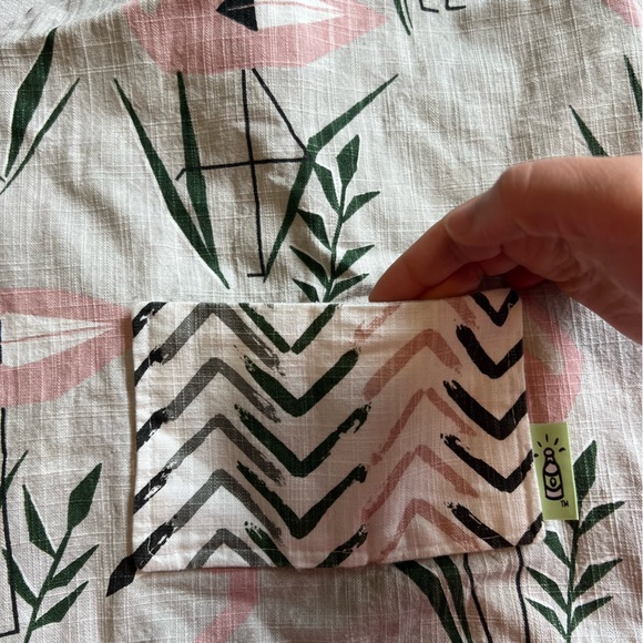 Flamingo gray and pink reversible girls pocketed apron. - Picture 6 of 12